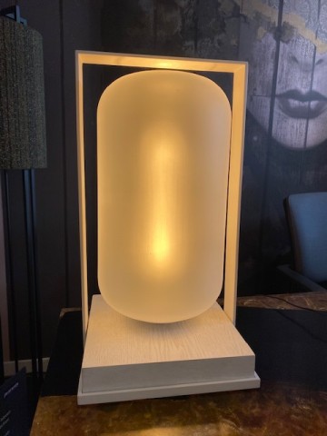 Table tube wood frosted by eve